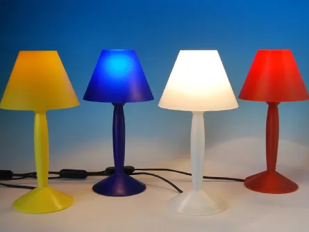 Lampada da tavolo in policarbonato Miss Sissi di Flos