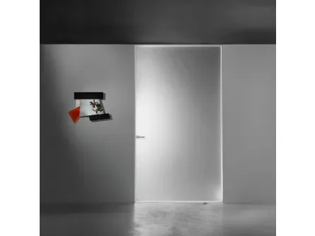 Porta per interni a filo muro Aladin Pivot Plain in vetro con telaio in alluminio di Glas Italia