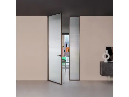 Porta per interni a filo muro Sherazade Double Swing in vetro con elaio in alluminio Plain di Glas Italia