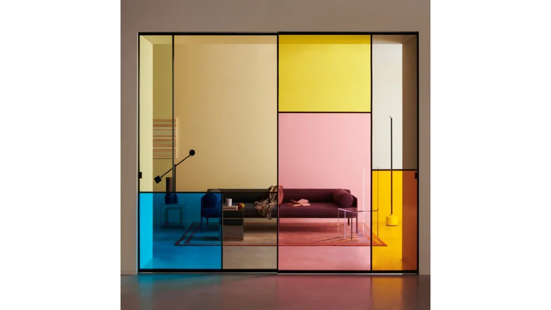 Porta per interni con ante scorrevoli Sherazade Slide Patchwork in vetro colorato con telaio in alluminio di Glas Italia