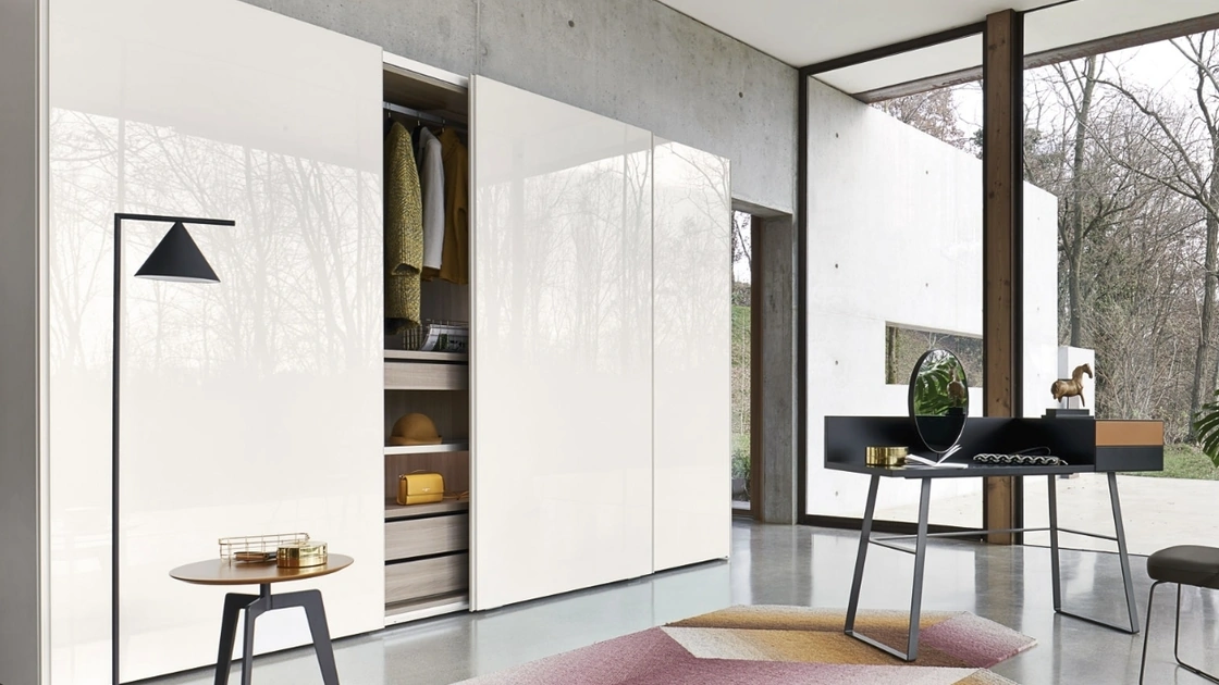 Armadio Breccia Scorrevole in laccato lucido di Sangiacomo