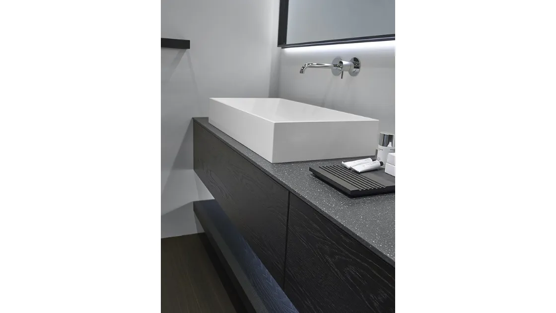 Mobile da Bagno sospeso Zero15 Rovere finitura Smoke con top in Solid Granite Black di Casabath