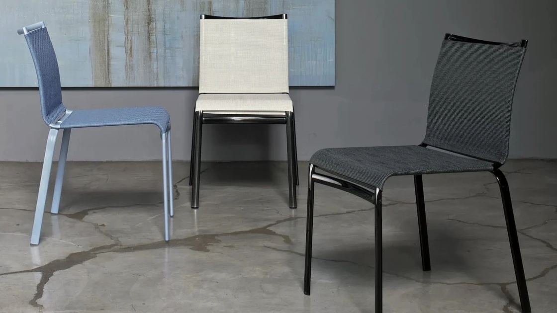 Sedia Net con struttura in acciaio rivestita in Texplast di Bontempi