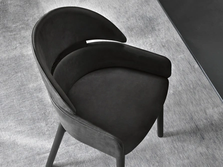 Sedia in pelle Lloyd di Fiam