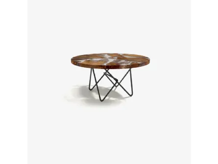 Tavolo rotondo Kauri Earth con top in legno di Kauri e resina e base in ferro tubolare di Riva1920