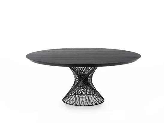 Tavolo rotondo Web con top in legno massello sostenuto da una base in fibra di carbonio intrecciata di Riva1920