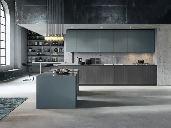 Cucina Design con penisola finitura Olmo e laccato opaco con top in acciaio Sistemi 3|1|O di Copat Life