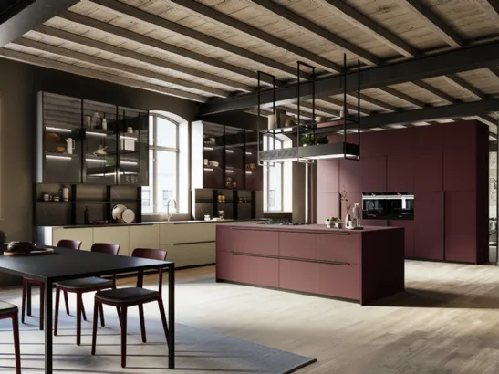 Cucina Moderna con isola Tratto 10 in Pet riciclato e piano in laminato speciale Fenix rosso Jaipur di Arredo3